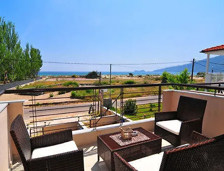 Golden Sunrise Apartment