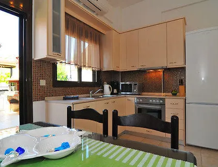 Golden Sunrise Apartment *