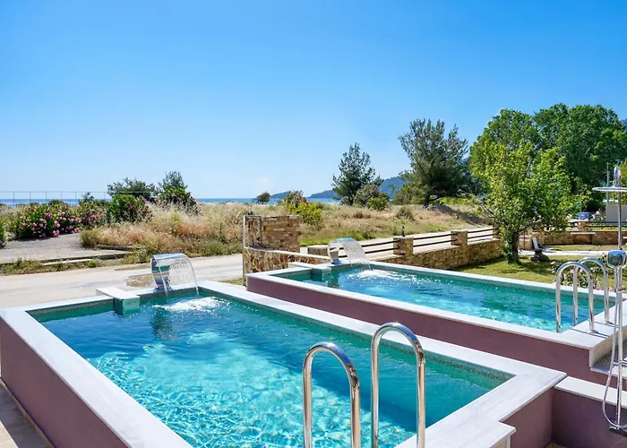 Golden Sunrise Apartment